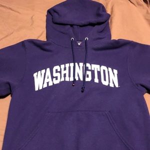 Purple Washington Huskies sweatshirt